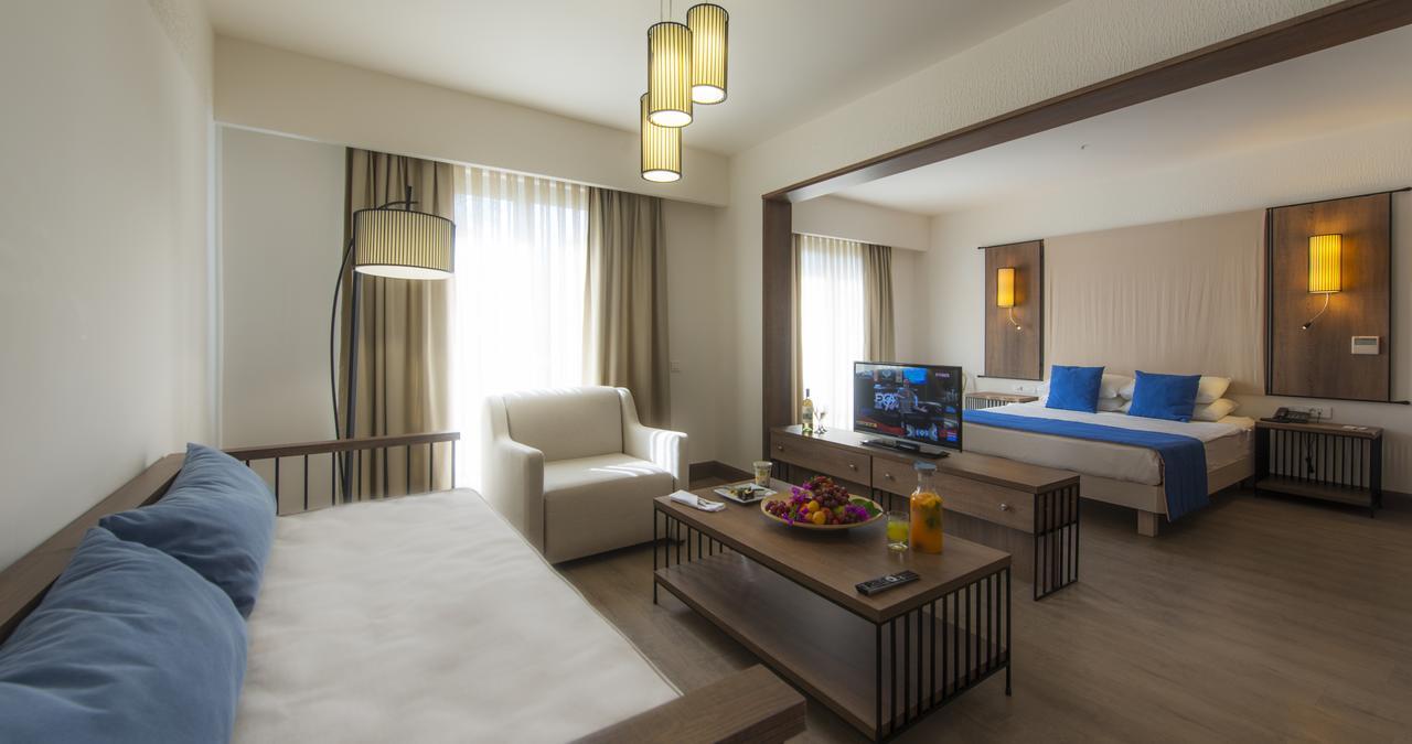 Liv Hotel By Bellazure Akyarlar Extérieur photo